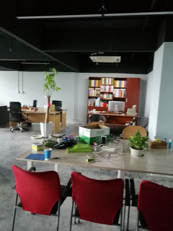 上海浦东新区办公室装修工地(图5) 上海浦东新区办公室装修工地(图5)
