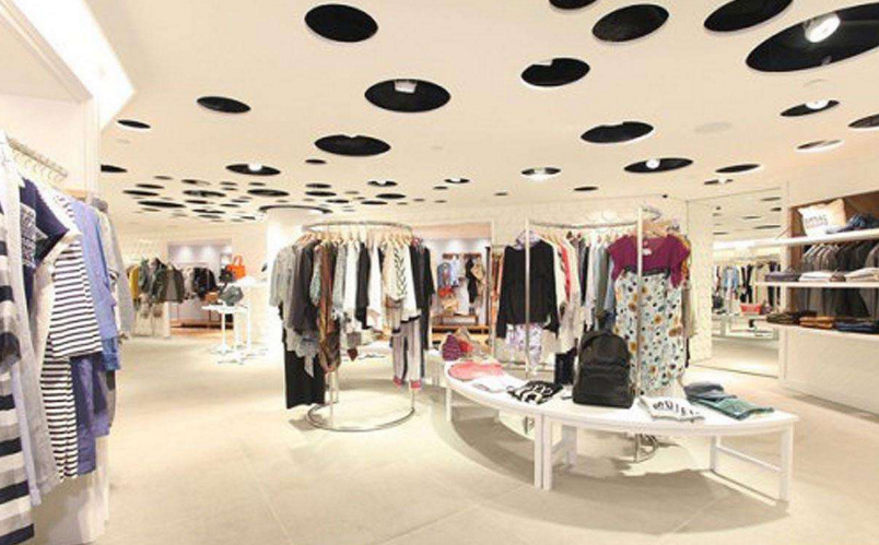 女装店铺装修如何陈列?(图1) 女装店铺装修如何陈列?(图1)