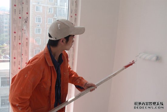 墙面喷漆好还是刷漆好(图2) 墙面刷漆效果图